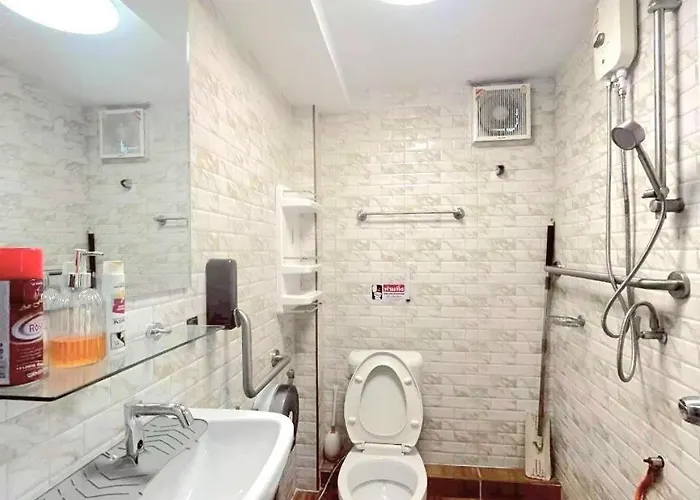 Merit Courtyard Suvarnabhumi House 홈스테이 *