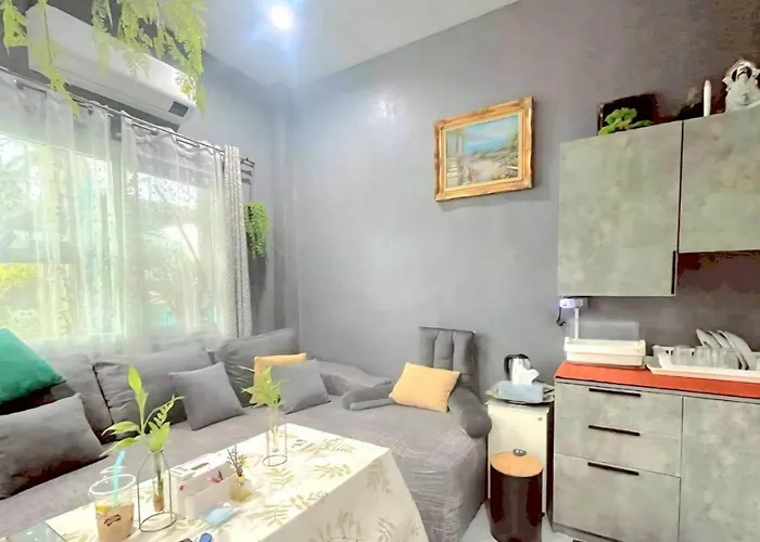홈스테이 Merit Courtyard Suvarnabhumi House