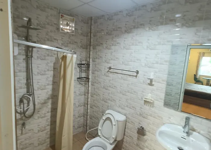 홈스테이 Merit Courtyard Suvarnabhumi House 방콕