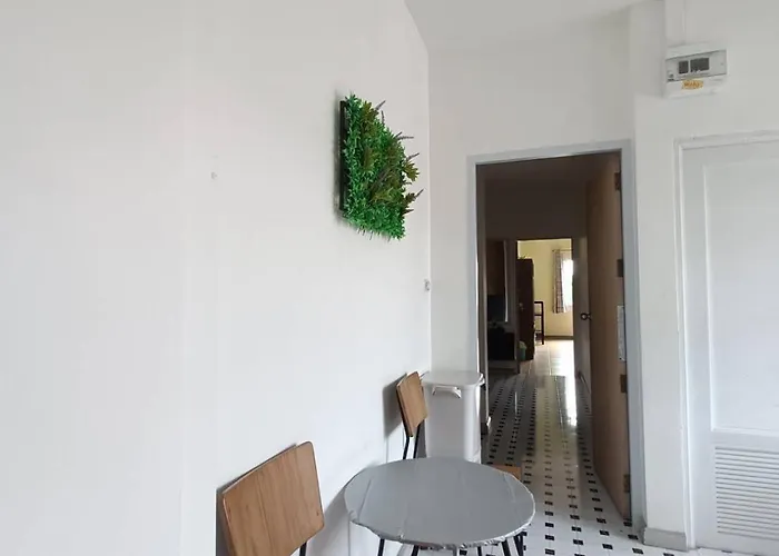 Merit Courtyard Suvarnabhumi House 홈스테이