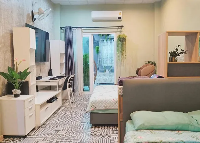 Merit Courtyard Suvarnabhumi House 홈스테이 *