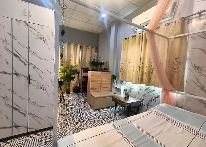 Merit Courtyard Suvarnabhumi House 홈스테이 *